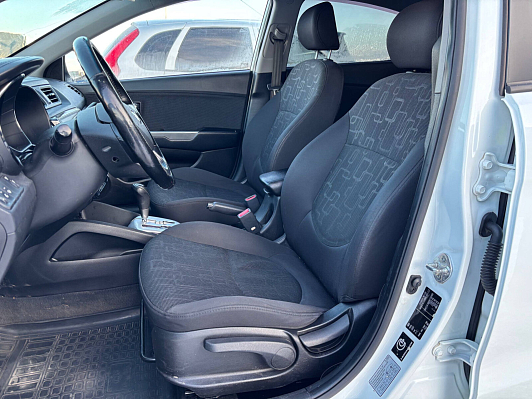 Kia Rio Prestige, 2013 года, пробег 140120 км