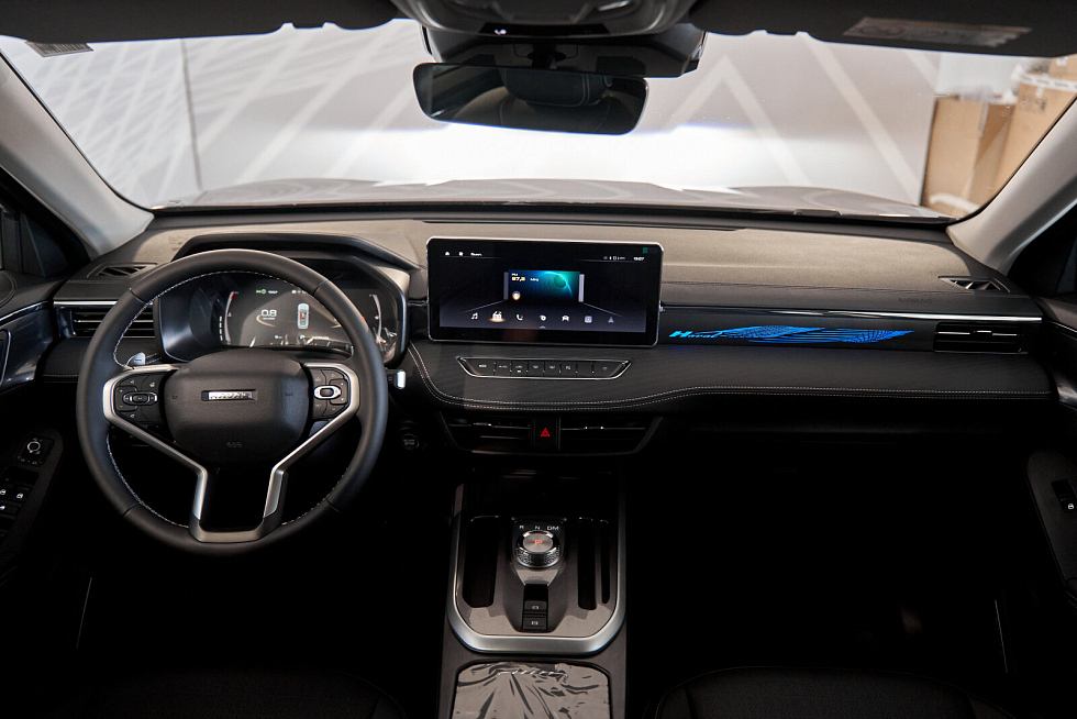 Haval Jolion Техно, черный