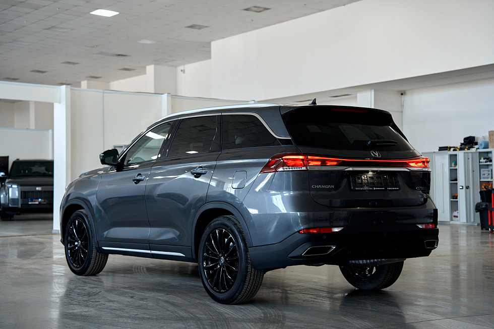 Changan CS75 Pro Техно 5 мест, черный
