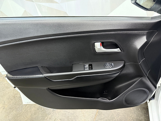 Kia Rio, 2016 года, пробег 182298 км