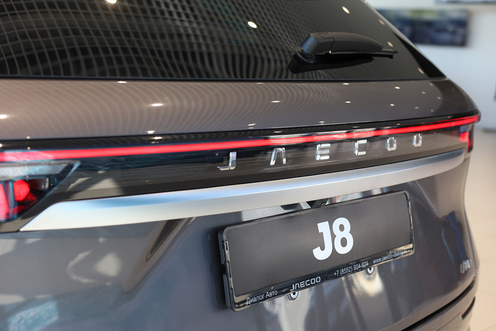 Jaecoo J8 Престиж +, серебряный