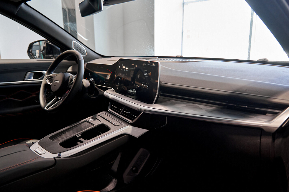 Haval F7 Премиум, черный