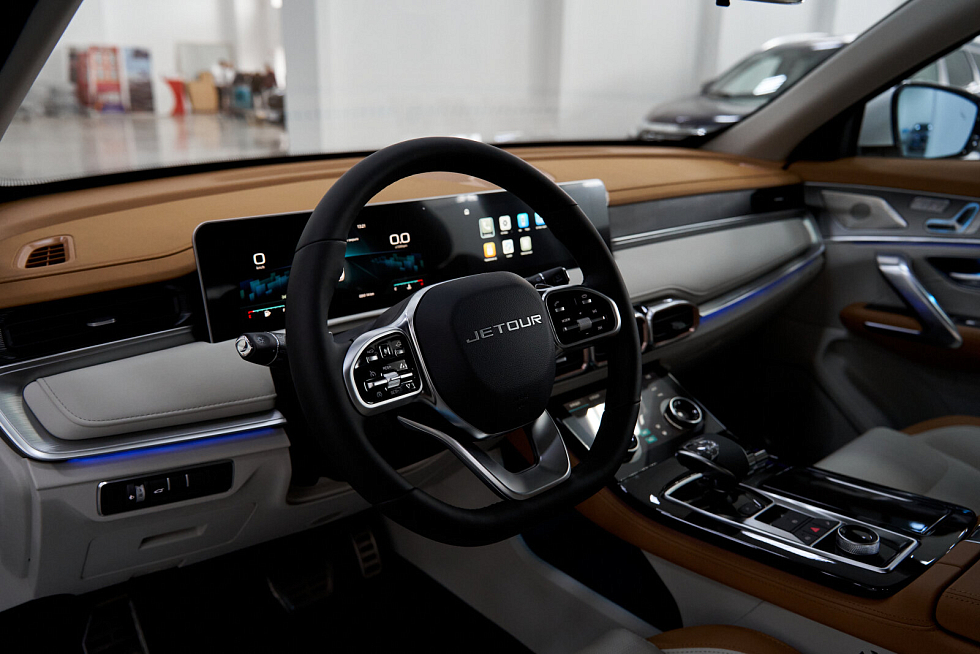 JETOUR X70 PLUS Luxury, белый