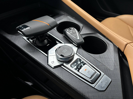 Changan UNI-V DLX, 2023 года, пробег 20000 км