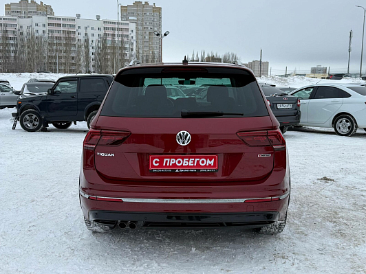 Volkswagen Tiguan Exclusive, 2018 года, пробег 133235 км