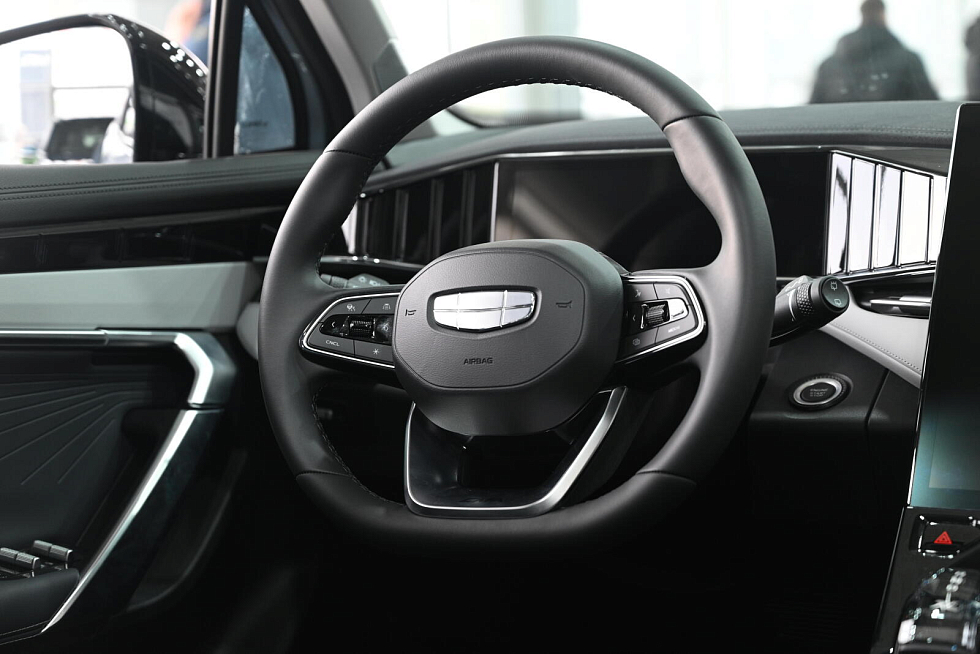 Geely Atlas , голубой