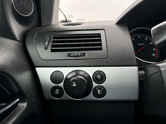 Opel Astra, 2010 года, пробег 194006 км