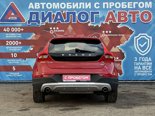 Volvo V40 Cross Country, 2016 года, пробег 100000 км