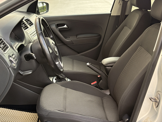Volkswagen Polo Comfortline, 2015 года, пробег 244924 км