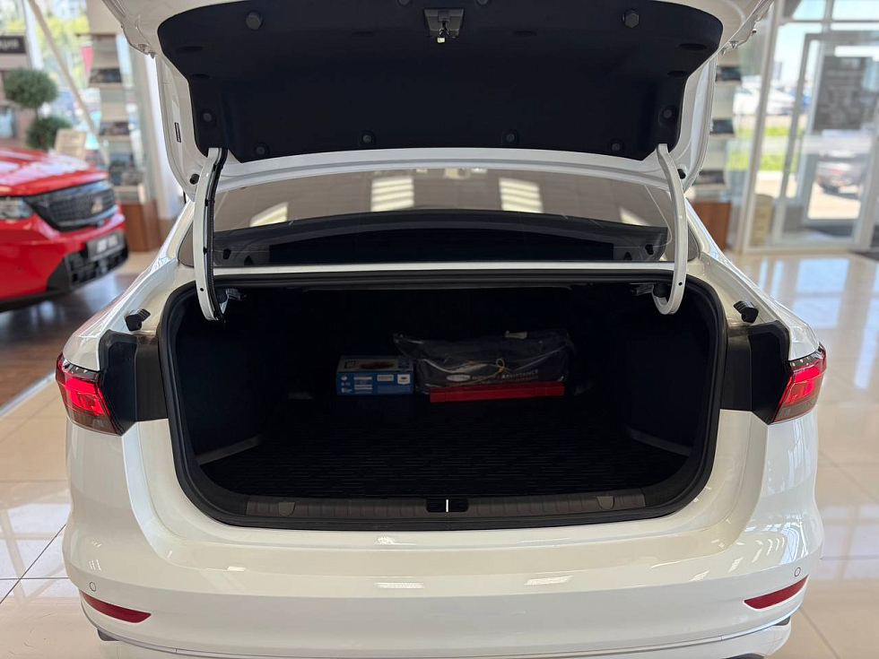 Geely Emgrand Comfort, белый