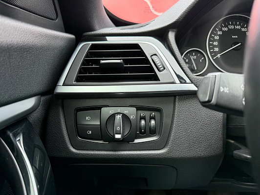 BMW 3 серии 320i xDrive M Sport, 2018 года, пробег 260000 км