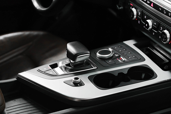 Audi Q7 Business, 2016 года, пробег 171356 км