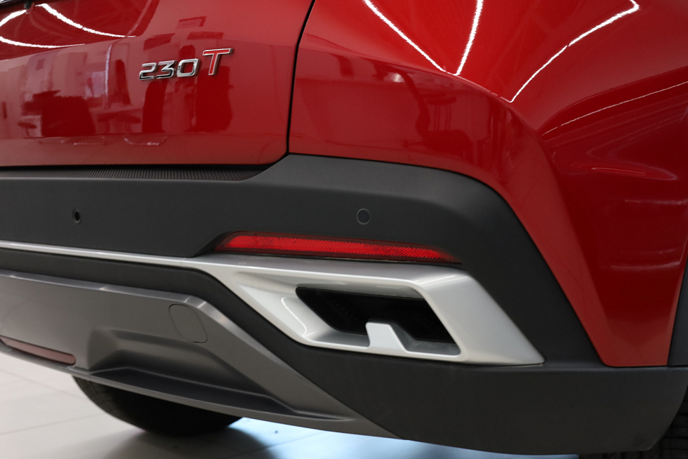 Omoda C5 Supreme, красный