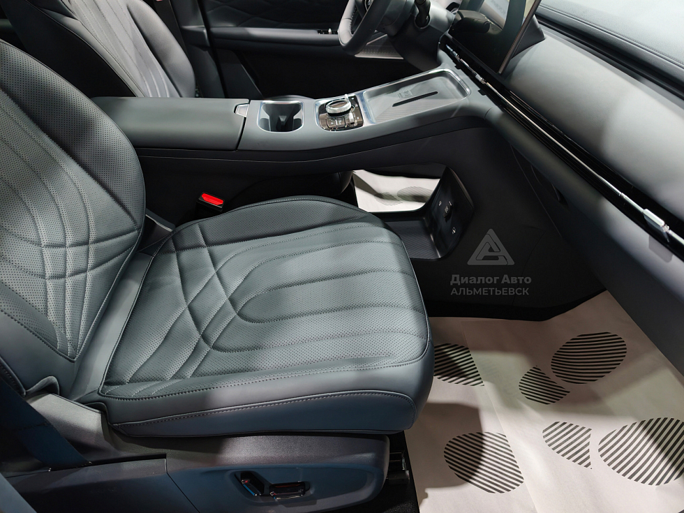 Geely EX5 EM-i Max, черный