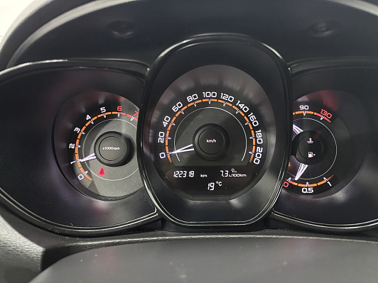 Lada (ВАЗ) Vesta Comfort, 2018 года, пробег 122306 км