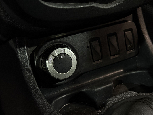 Renault Duster Privilege, 2017 года, пробег 128000 км