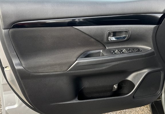 Mitsubishi Outlander Intense+, 2021 года, пробег 151139 км