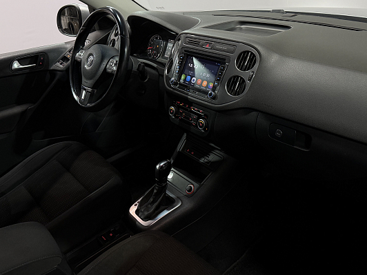 Volkswagen Tiguan Avenue, 2013 года, пробег 201000 км