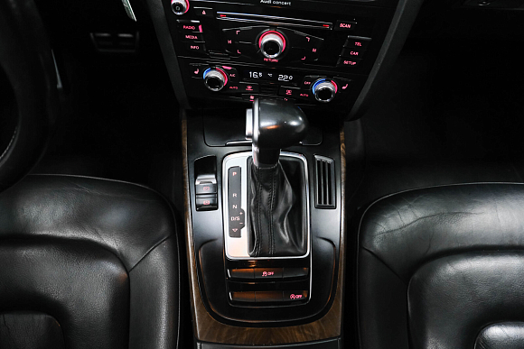 Audi A4 Comfort, 2015 года, пробег 205500 км