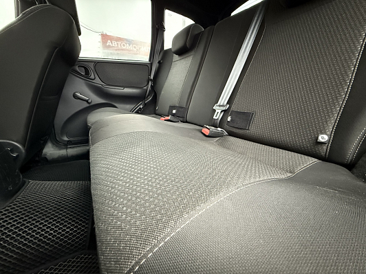 Chevrolet Niva LE, 2019 года, пробег 105200 км