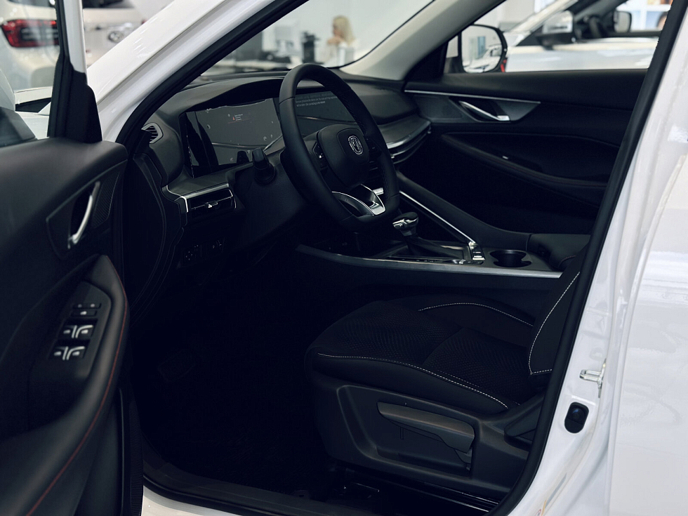 Changan CS35 Plus Техно, серебряный