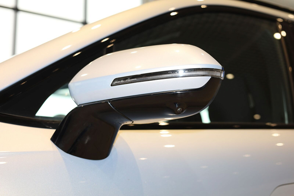 Omoda C7 Active, серебряный