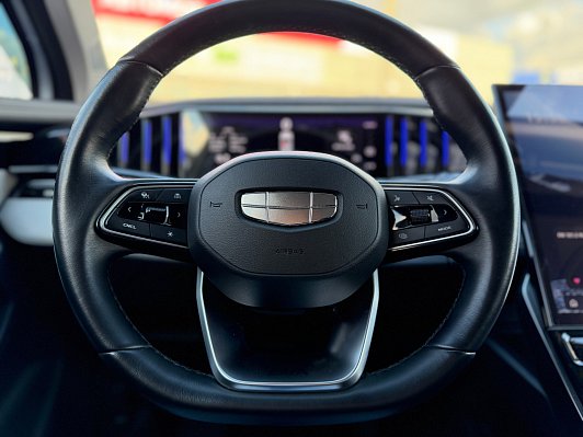 Geely Atlas Flagship, 2024 года, пробег 57800 км