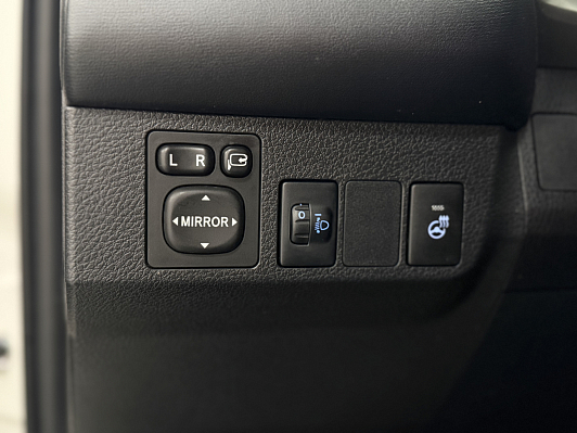 Toyota RAV4, 2017 года, пробег 125700 км