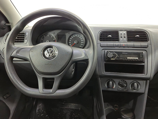 Volkswagen Polo Trendline, 2017 года, пробег 77193 км