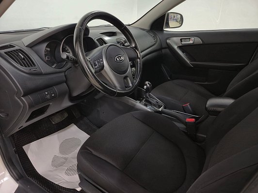 Kia Cerato, 2011 года, пробег 208550 км