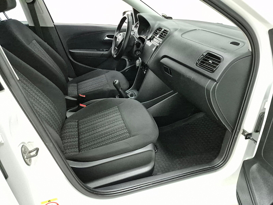 Volkswagen Polo Conceptline, 2018 года, пробег 106679 км