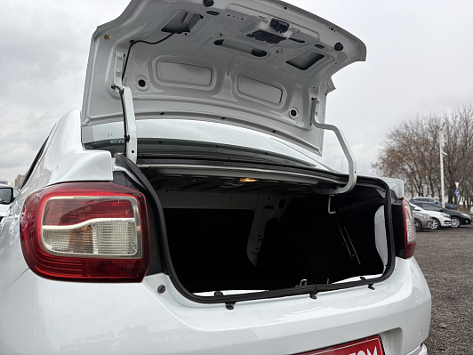 Renault Logan Privilege, 2018 года, пробег 184328 км