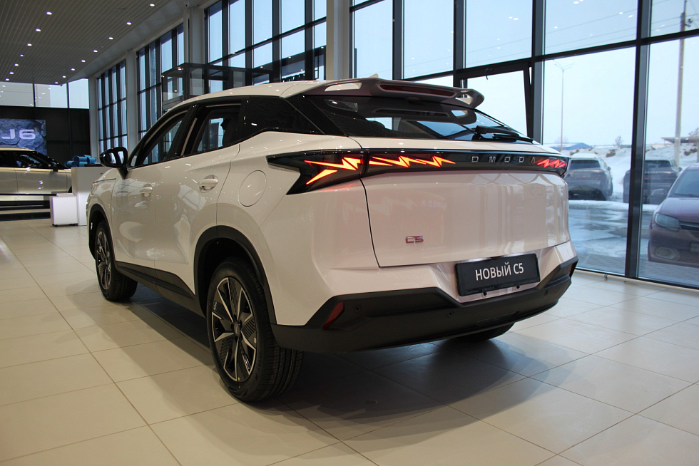 Omoda C5 Стиль, белый