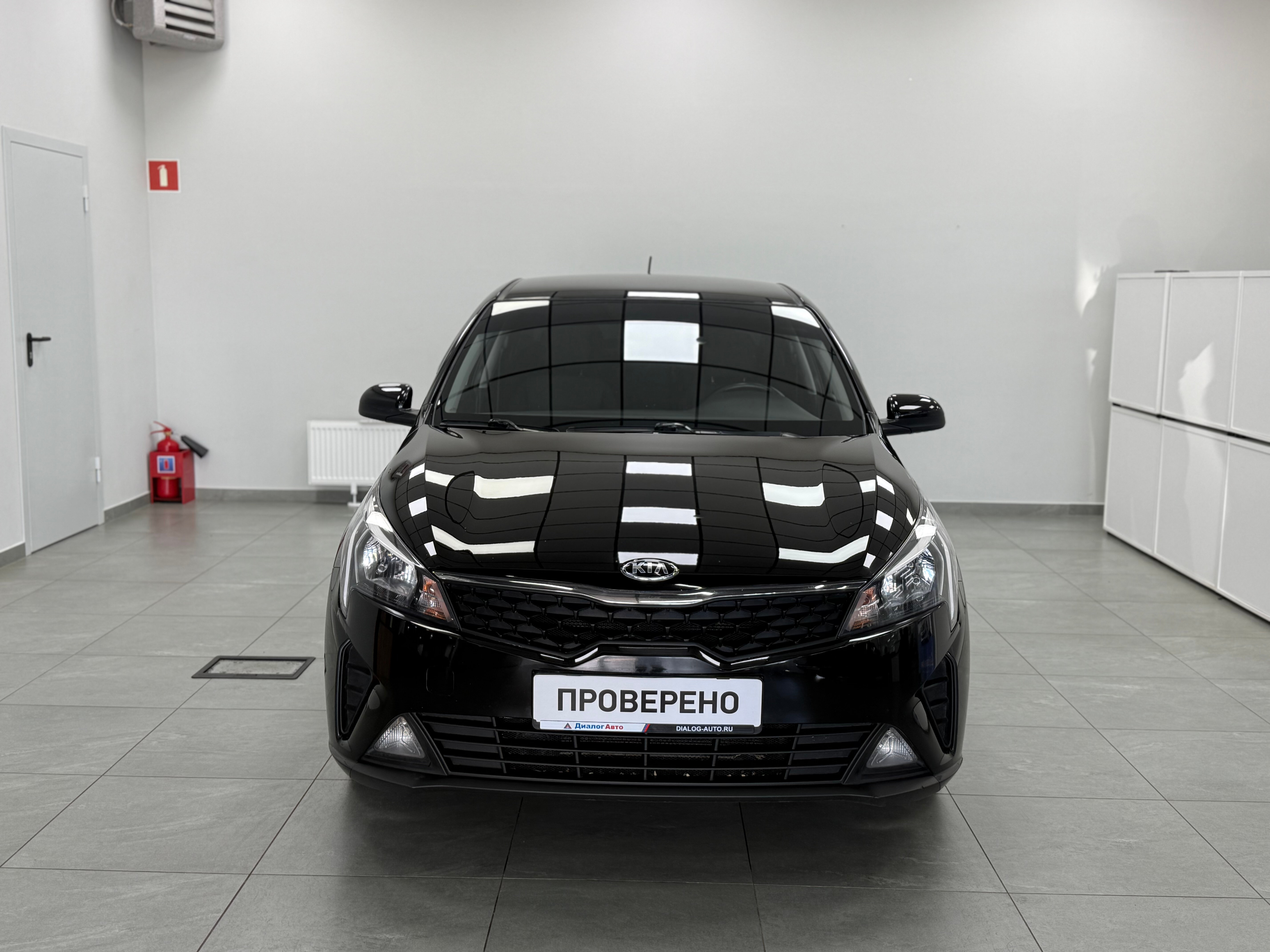 Kia Rio Luxe, 2021 года, пробег 102800 км