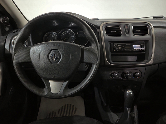 Renault Logan Privilege, 2015 года, пробег 133191 км