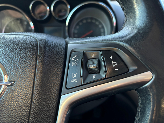 Opel Astra Cosmo, 2011 года, пробег 140765 км