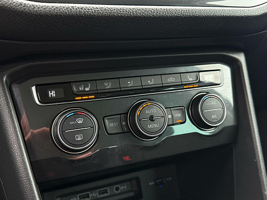 Volkswagen Tiguan Exclusive, 2018 года, пробег 133235 км