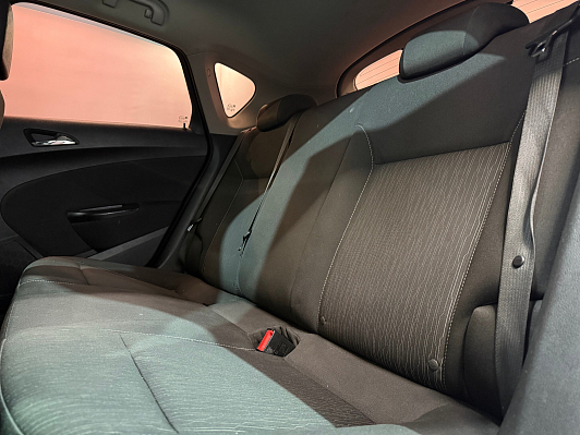 Opel Astra, 2012 года, пробег 146714 км