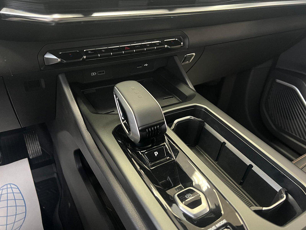 Geely Okavango Флагман, синий