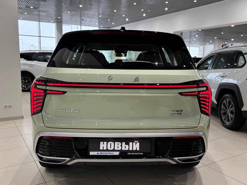 Hongqi HS3 Комфорт, зеленый