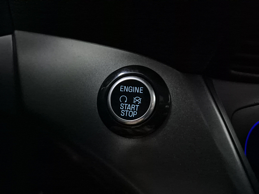 Ford Kuga Trend Plus (2017), 2018 года, пробег 107260 км