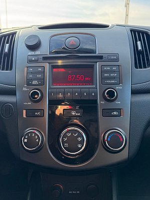 Kia Cerato, 2011 года, пробег 206281 км