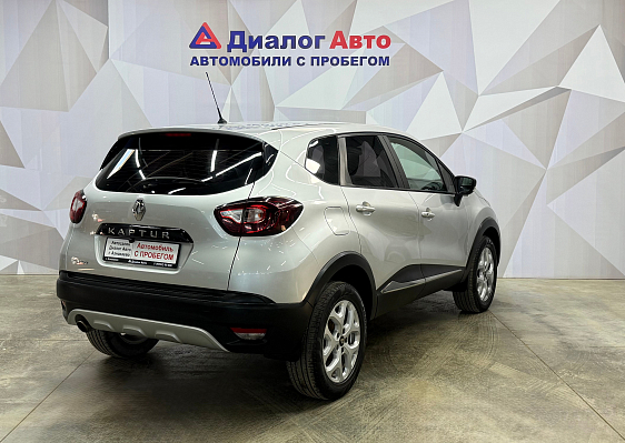 Renault Kaptur Drive, 2017 года, пробег 74741 км