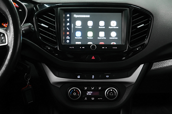 Lada (ВАЗ) Vesta Luxe Multimedia, 2021 года, пробег 183000 км