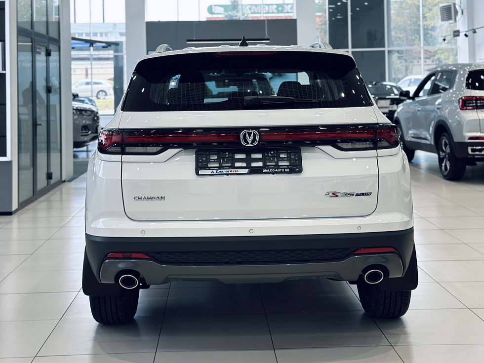 Changan CS35 Plus Техно, серебряный
