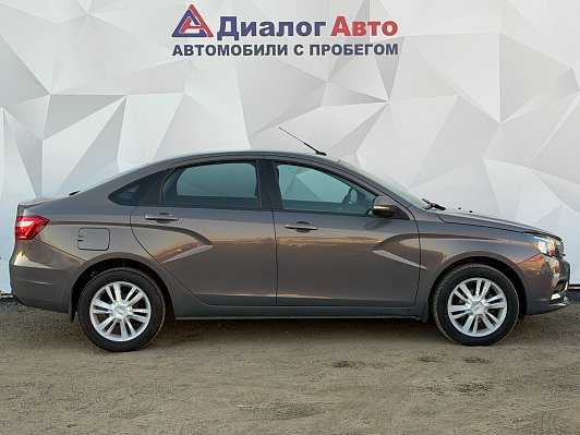Lada (ВАЗ) Vesta Luxe Multimedia (2019-2021), 2017 года, пробег 113992 км