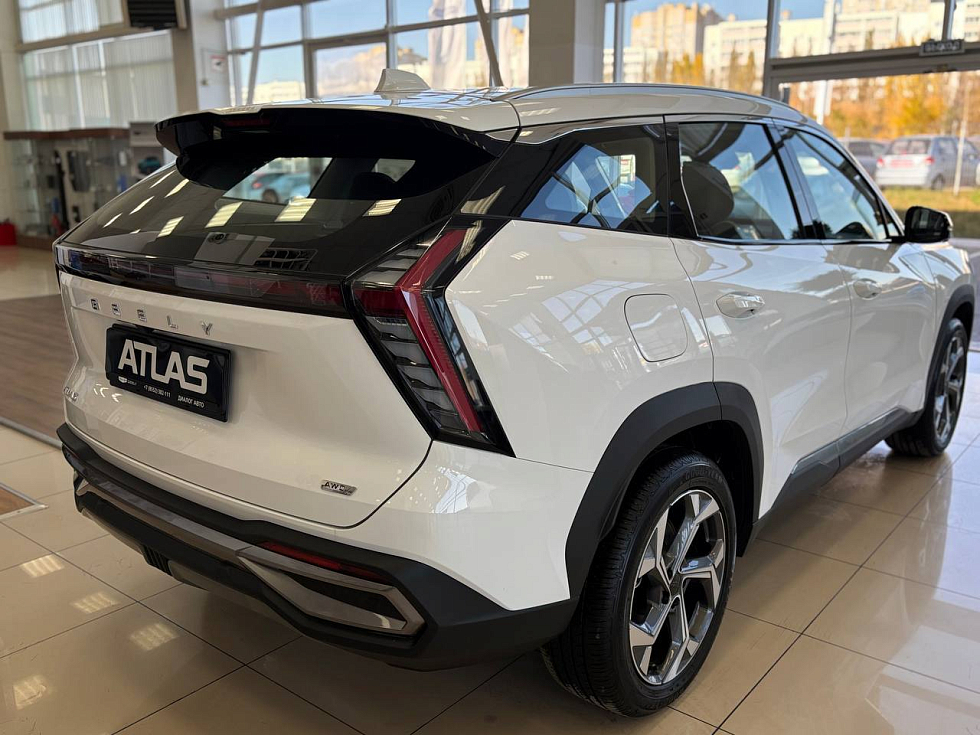 Geely Atlas Luxury, белый