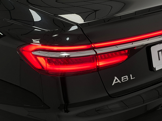 Audi A8 Business, 2018 года, пробег 240952 км