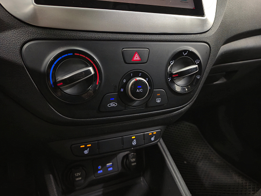 Hyundai Solaris Active, 2017 года, пробег 149526 км