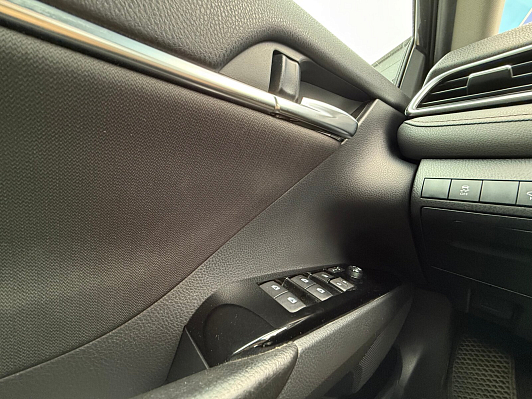 Toyota Camry Элеганс Safety, 2019 года, пробег 148500 км